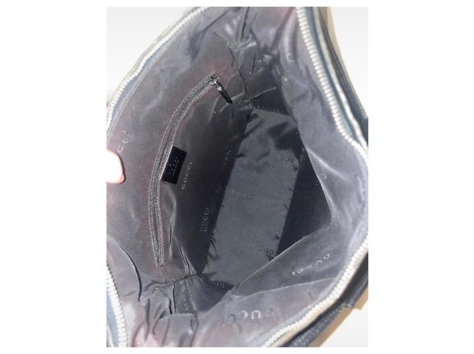Borsa a tracolla Gucci Soho in nylon Nero - vista 9