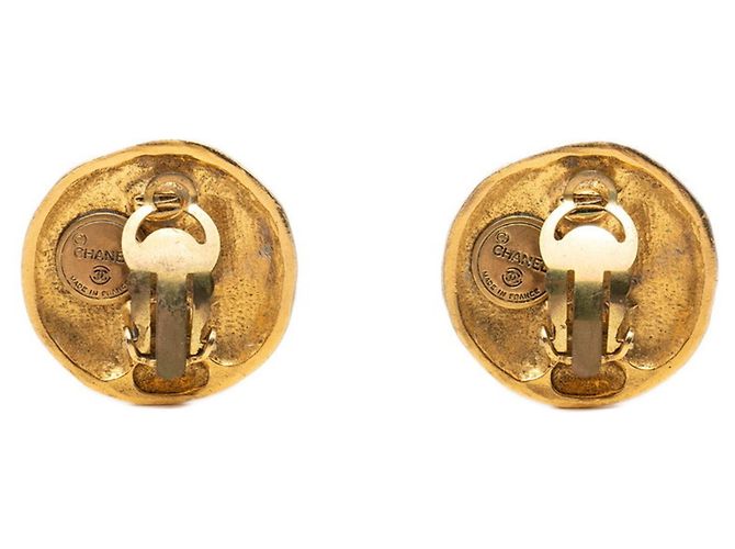 Timeless Orecchini Chanel Vintage Logo Clip D'oro - vista 2