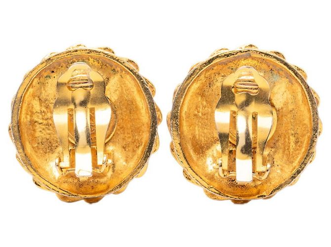 Orecchini a clip tondi Chanel Mademoiselle D'oro - vista 2