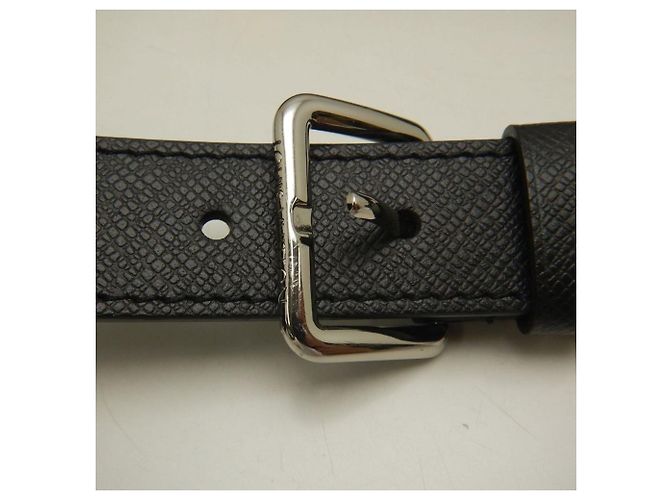 Borsa a Spalla Louis Vuitton Taiga Roman PM Nero - vista 11