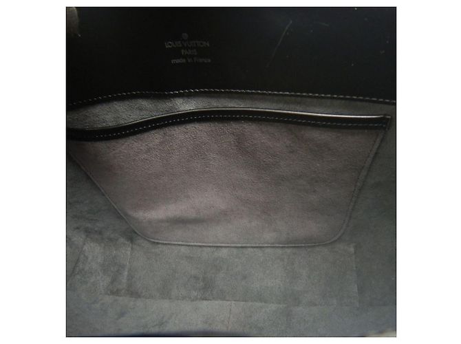 Borsa a Spalla Louis Vuitton Epi Rebri Nero - vista 16