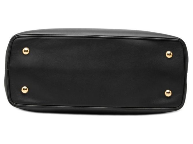 Borsa Louis Vuitton Capucines Souple GM Nero - vista 3