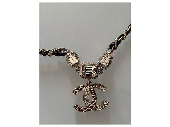Collana Chanel CC con cristalli e pelle intrecciata Gold hardware - vista 2
