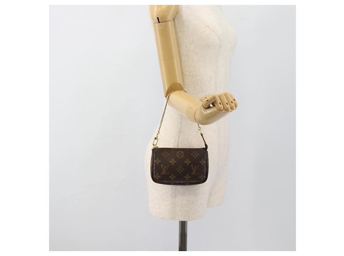 LOUIS VUITTON Monogram Mini Pochette Accessoires Pochette N41667 LV Auth 184348A Monogramma - vista 20