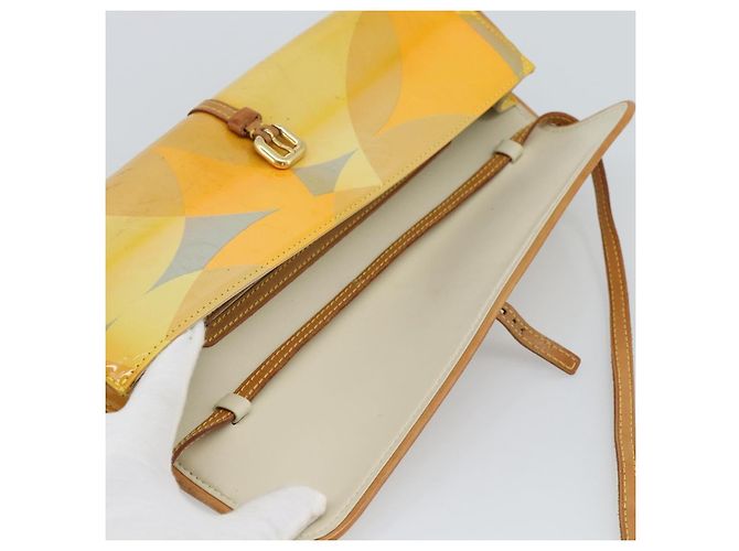 LOUIS VUITTON Monogram Vernis Pochette Fleur Bag Yellow M91118 LV Auth ka4561 Giallo - vista 10
