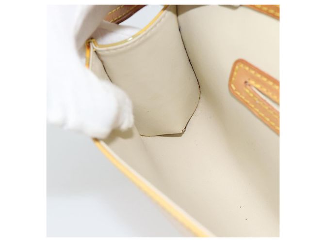 LOUIS VUITTON Monogram Vernis Pochette Fleur Bag Yellow M91118 LV Auth ka4561 Giallo - vista 20