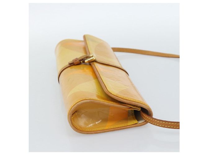 LOUIS VUITTON Monogram Vernis Pochette Fleur Bag Yellow M91118 LV Auth ka4561 Giallo - vista 4