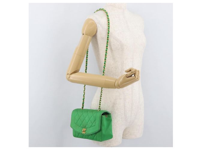 CHANEL Diana 23 Matelasse Chain Shoulder Bag Satin Green Gold CC Auth 181942SM D'oro Verde - vista 28