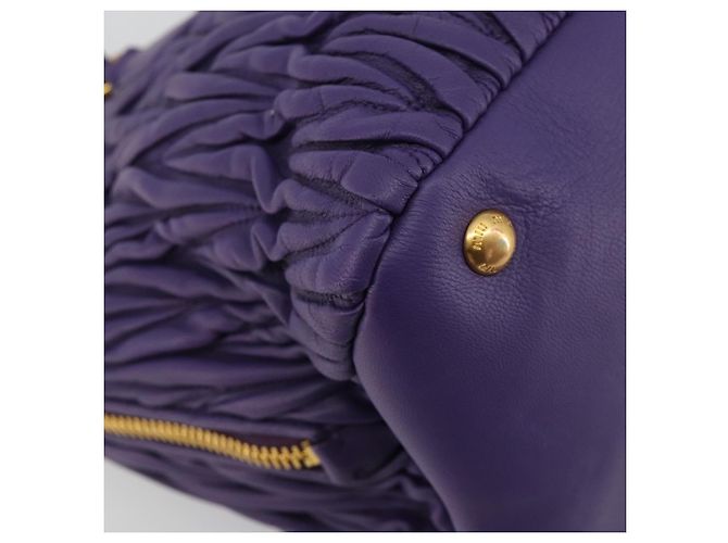 Bolso de mano Miu Miu Matelasse de cuero morado y oro Auth 183636V Dorado Púrpura - vista 14