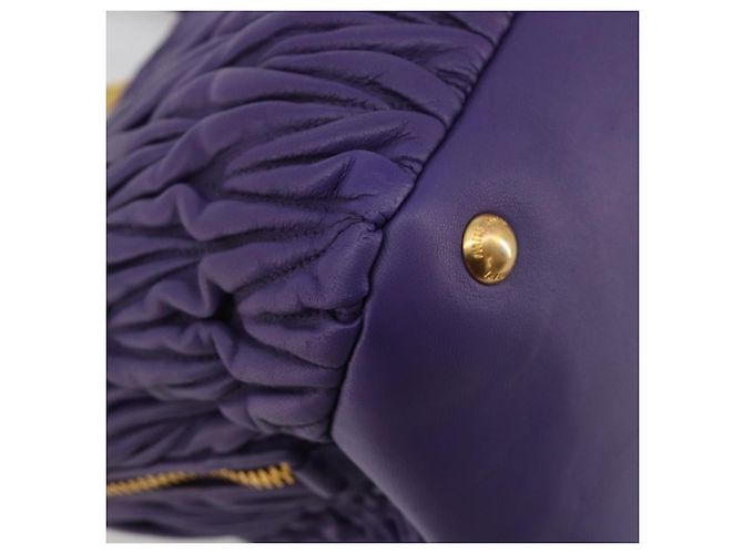 Bolso de mano Miu Miu Matelasse de cuero morado y oro Auth 183636V Dorado Púrpura - vista 16