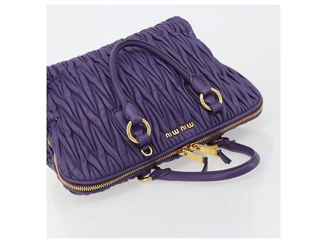 Bolso de mano Miu Miu Matelasse de cuero morado y oro Auth 183636V Dorado Púrpura - vista 6