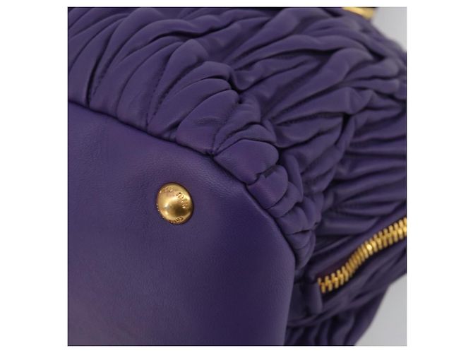 Bolso de mano Miu Miu Matelasse de cuero morado y oro Auth 183636V Dorado Púrpura - vista 9