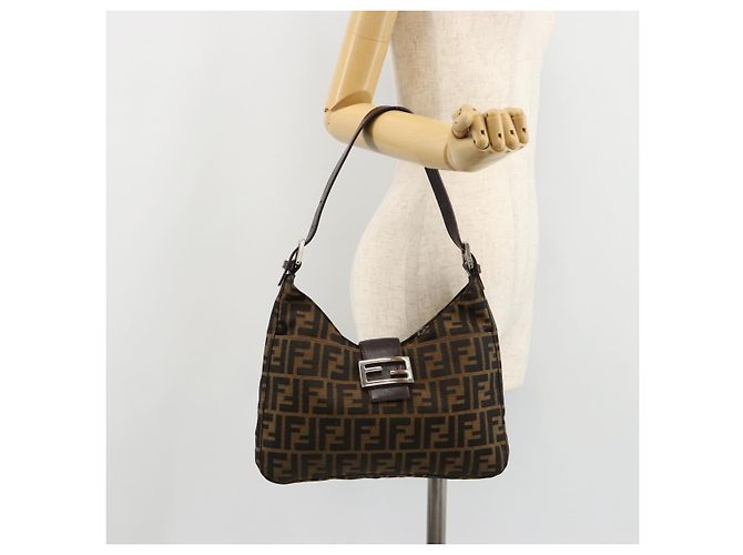 FENDI Zucca Canvas Mamma Baguette Shoulder Bag Black Brown Auth 182592M Marrone Nero - vista 25