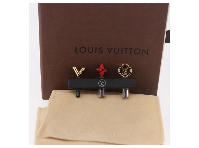 LOUIS VUITTON Jack per auricolari metallico Oro M61014 LV Auth 181106 D'oro - vista 12