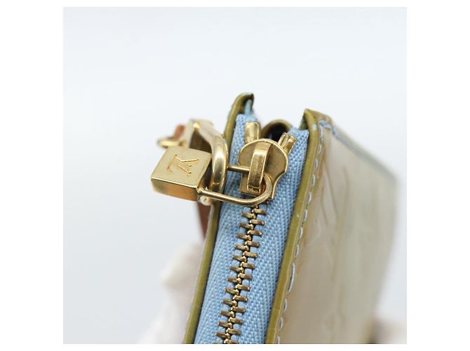 LOUIS VUITTON Monogram Vernis Lexington Pouch Baby Blue M91011 LV Auth 183736 - vista 18