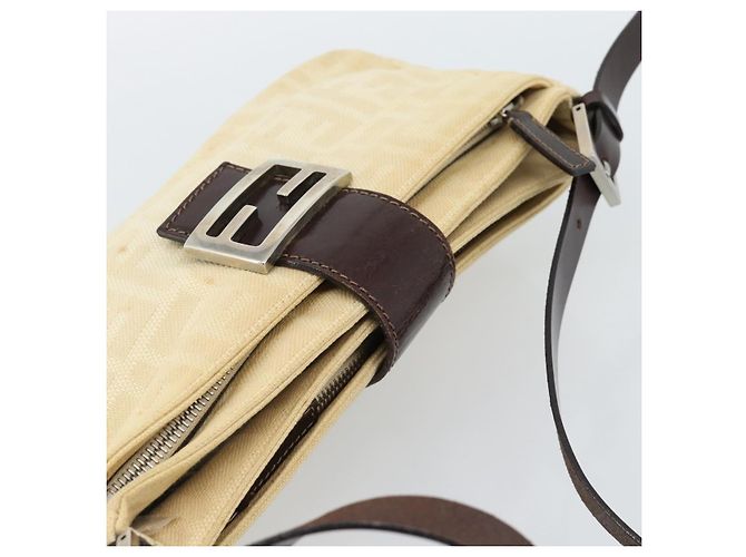 FENDI Zucca Canvas Mamma Baguette Shoulder Bag Beige Argento Autentica 184155 - vista 6