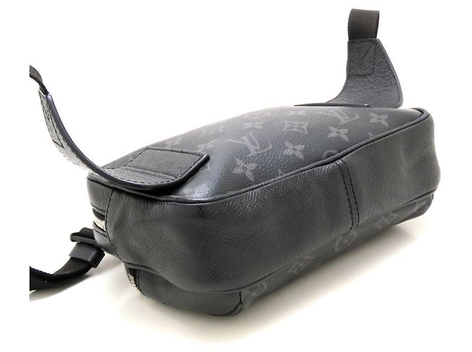 Borsa a tracolla Louis Vuitton Taigarama Nero - vista 26