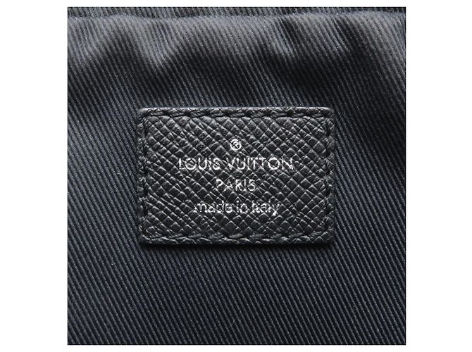 Borsa a tracolla Louis Vuitton Taigarama Nero - vista 7