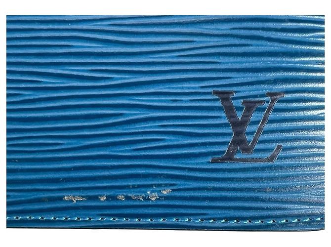 Louis Vuitton Epi Leather Agenda MM Notebook Cover in Toledo Blue - view 15