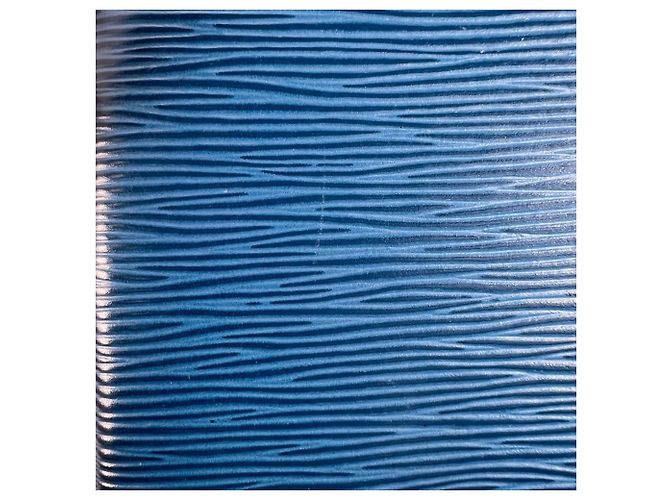 Louis Vuitton Epi Leather Agenda MM Notebook Cover in Toledo Blue - view 16
