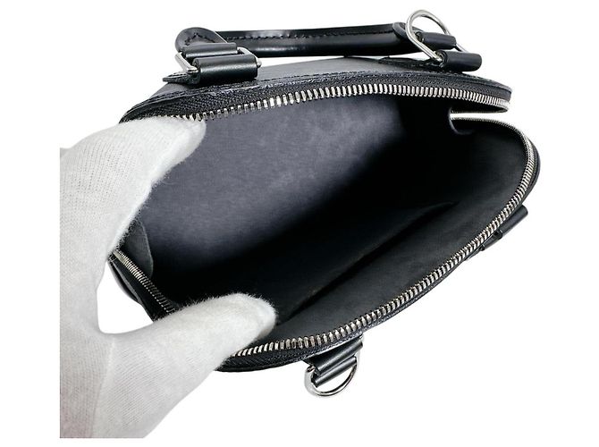 Borsa a Spalla Louis Vuitton Alma BB Nero - vista 10