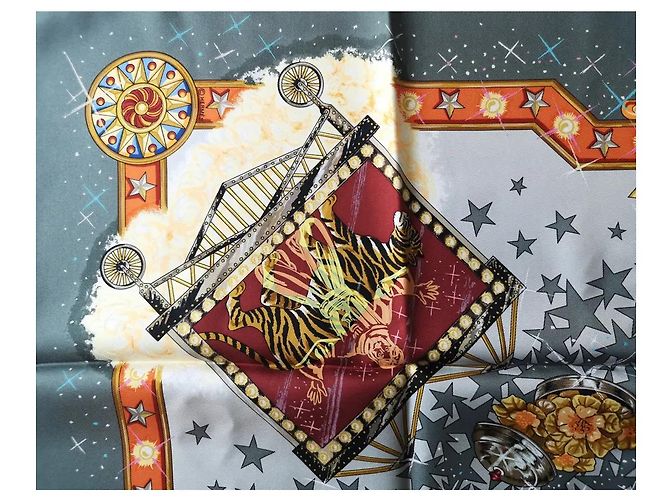 Hermès Paris Carré in seta La Magie Multicolore - vista 5