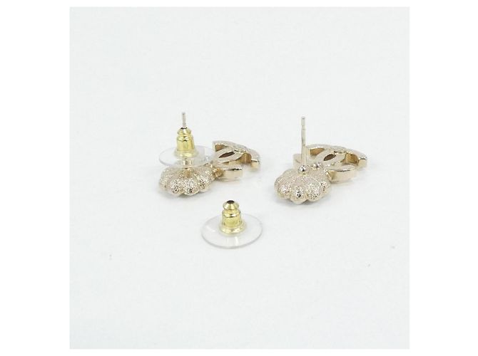 Orecchini a lobo Chanel AB9608 Oro e Bianco D'oro - vista 3