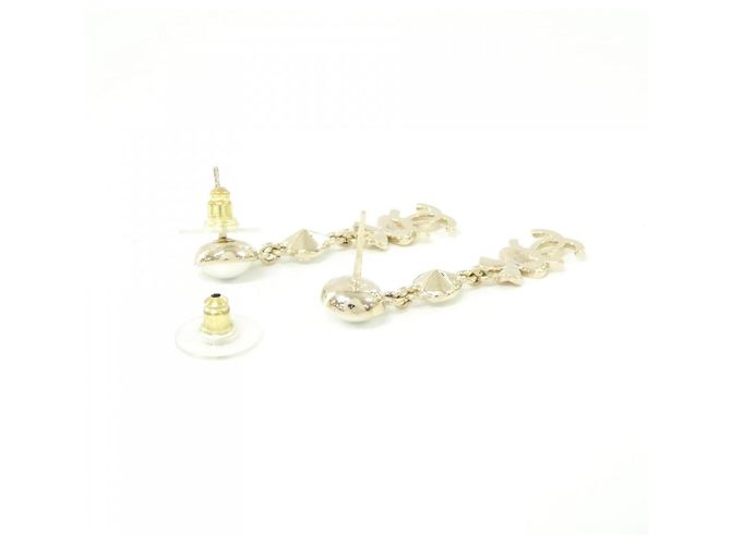 Orecchini a lobo Chanel AB8208 Oro e Bianco D'oro - vista 3