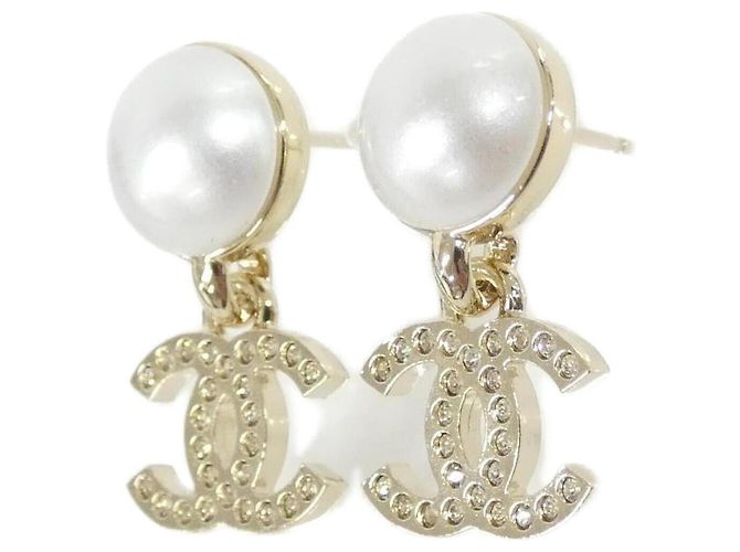 Pendientes de botón Chanel Oro y Blanco Dorado - vista 2