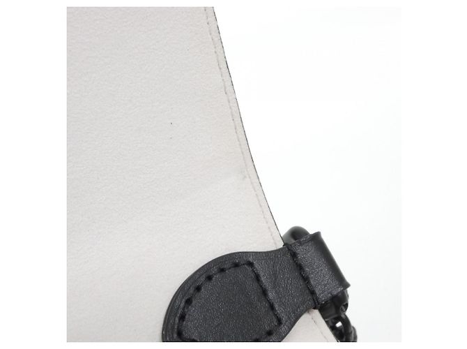 Borsa a Spalla Louis Vuitton Twist MM Nero Bianco - vista 6