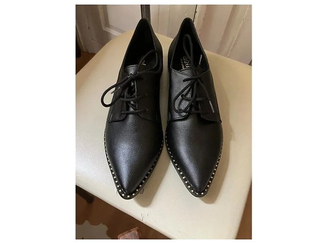Autre Marque Oxford in pelle nera con borchie e punta affusolata Nero - vista 11