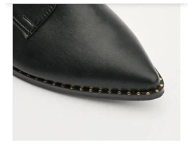 Autre Marque Oxford in pelle nera con borchie e punta affusolata Nero - vista 4