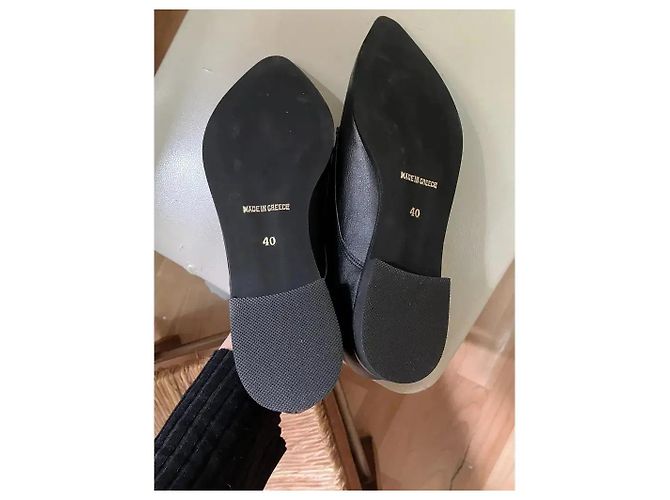 Autre Marque Oxford in pelle nera con borchie e punta affusolata Nero - vista 6