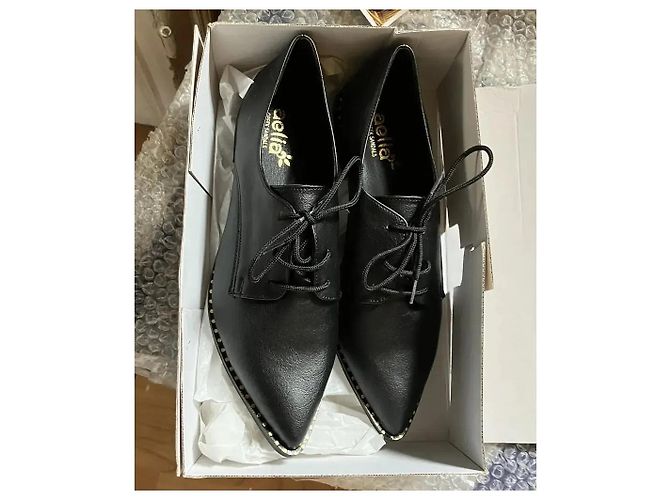 Autre Marque Oxford in pelle nera con borchie e punta affusolata Nero - vista 8