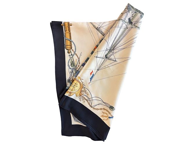 Pañuelo de seda Hermès - vista 5