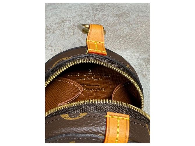 Louis Vuitton Round Case Monogram Portamonete Marrone Monogramma - vista 9