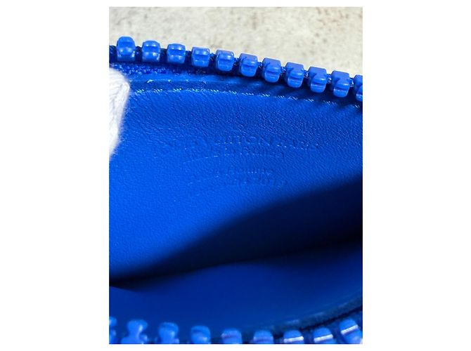 Louis Vuitton Pochette Chiavi Taurillon Monogram Blu Elettrico M67475 - vista 7