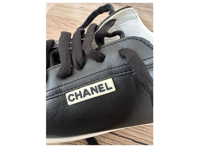 Chanel Sneakers in Pelle Nera Nero - vista 5