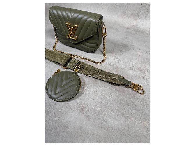 Louis Vuitton New Wave Multi-Pochette pelle kaki M56461 Verde Cachi - vista 12