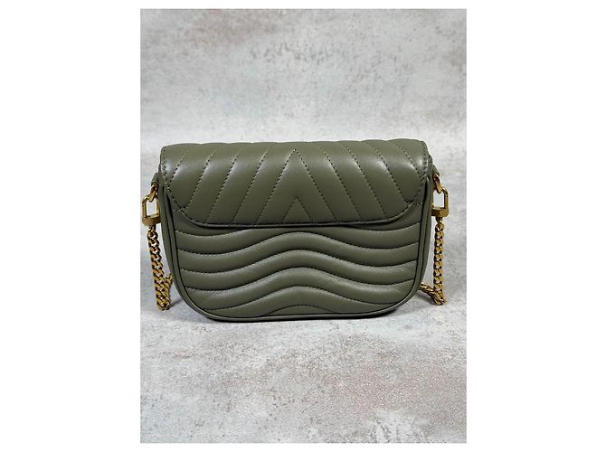 Louis Vuitton New Wave Multi-Pochette pelle kaki M56461 Verde Cachi - vista 7