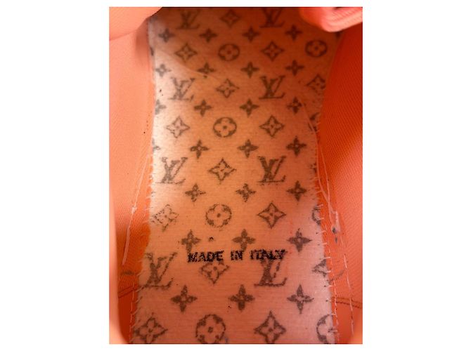 Louis Vuitton LV Trainer Pink Corail Monogram Rosa Bianco Corallo - vista 15