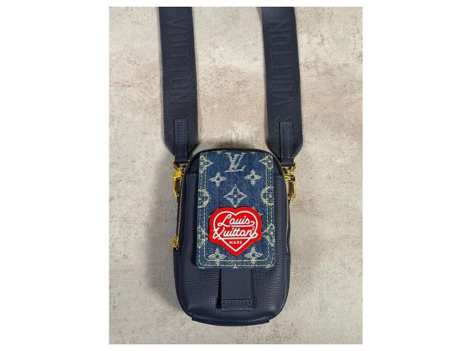 Louis Vuitton x NIGO Double Phone Pouch Denim Monogram Bleu M81060 Monogramme - vue 3