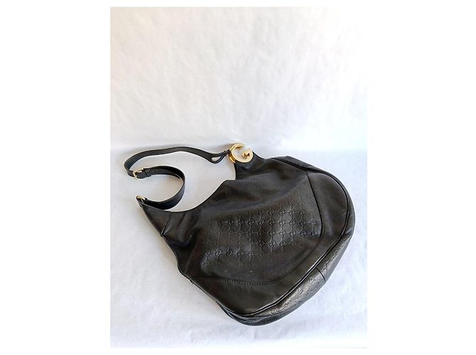 Bolsa de ombro Gucci couro preto monograma GG - vista 3