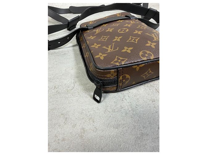 Louis Vuitton Utility Side Bag Monogram Solar Ray SS19 Marrone Monogramma - vista 12
