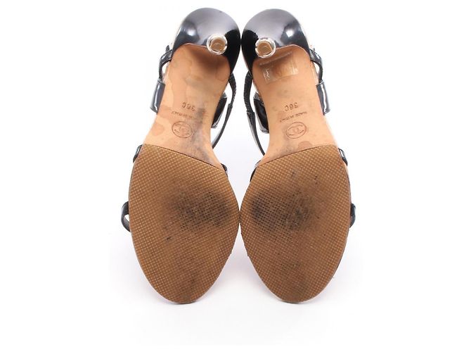 Timeless Sandali Chanel Coco Mark in pelle vernice Nero - vista 4