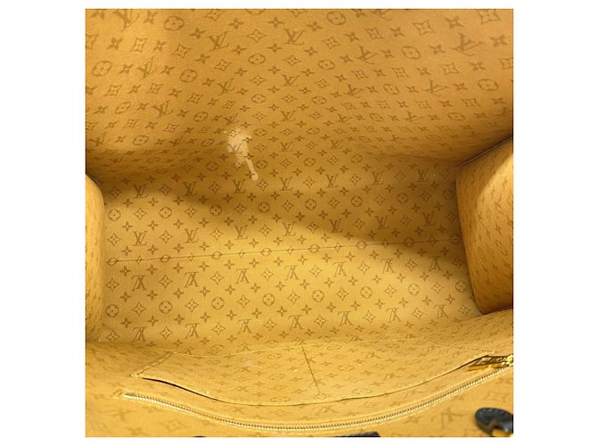 Borsa Tote Louis Vuitton LV Crafty OnTheGo GM Marrone - vista 4