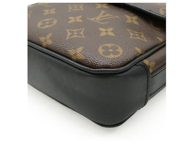 Borsa a tracolla Louis Vuitton Monogram Macassar Bass PM Pochette Marrone Nero Monogramma - vista 4