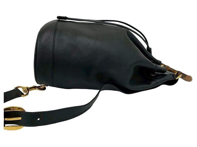 Bamboo GUCCI Vintage Bambus-Leder-Drawstring-Bodybag Schwarz - Ansicht 6