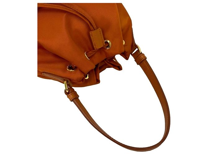 Borsa a mano in nylon e pelle Saffiano con logo Triangle Prada Arancione - vista 4