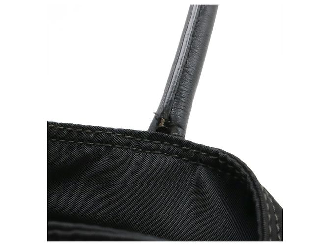 Sac Tote de Nylon Preto e Couro Prada - vista 6